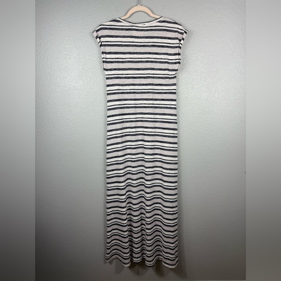 Lou & Grey For Loft V-neck Black White Striped Tee Maxi Dress LightWeight XS - Picture 10 of 11